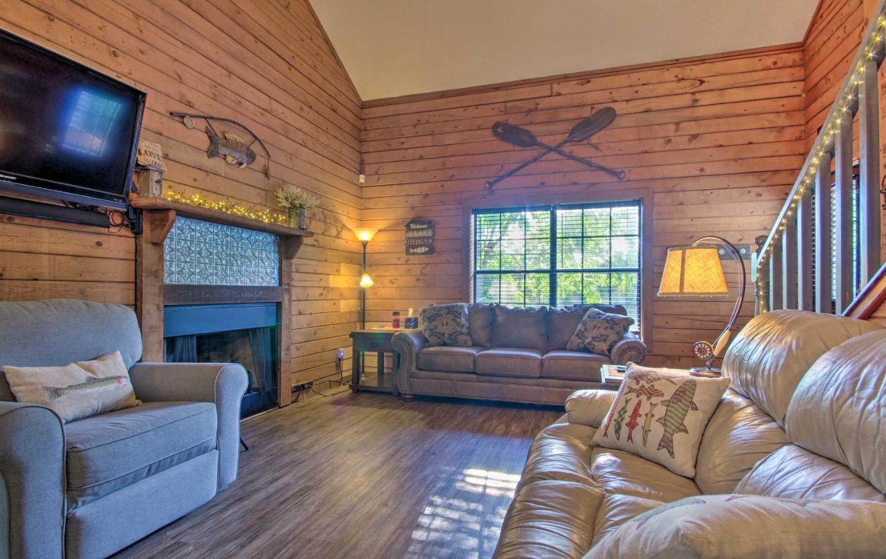 Charming Getaway With Fireplace And Porch Сasa de vacaciones *