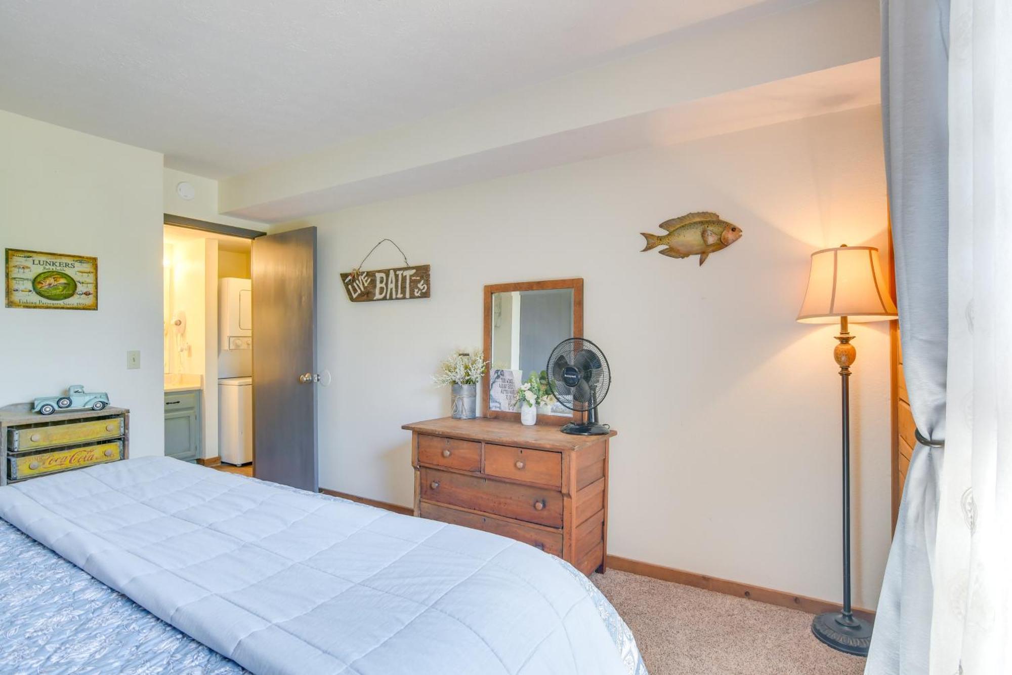 Сasa de vacaciones Charming Getaway With Fireplace And Porch