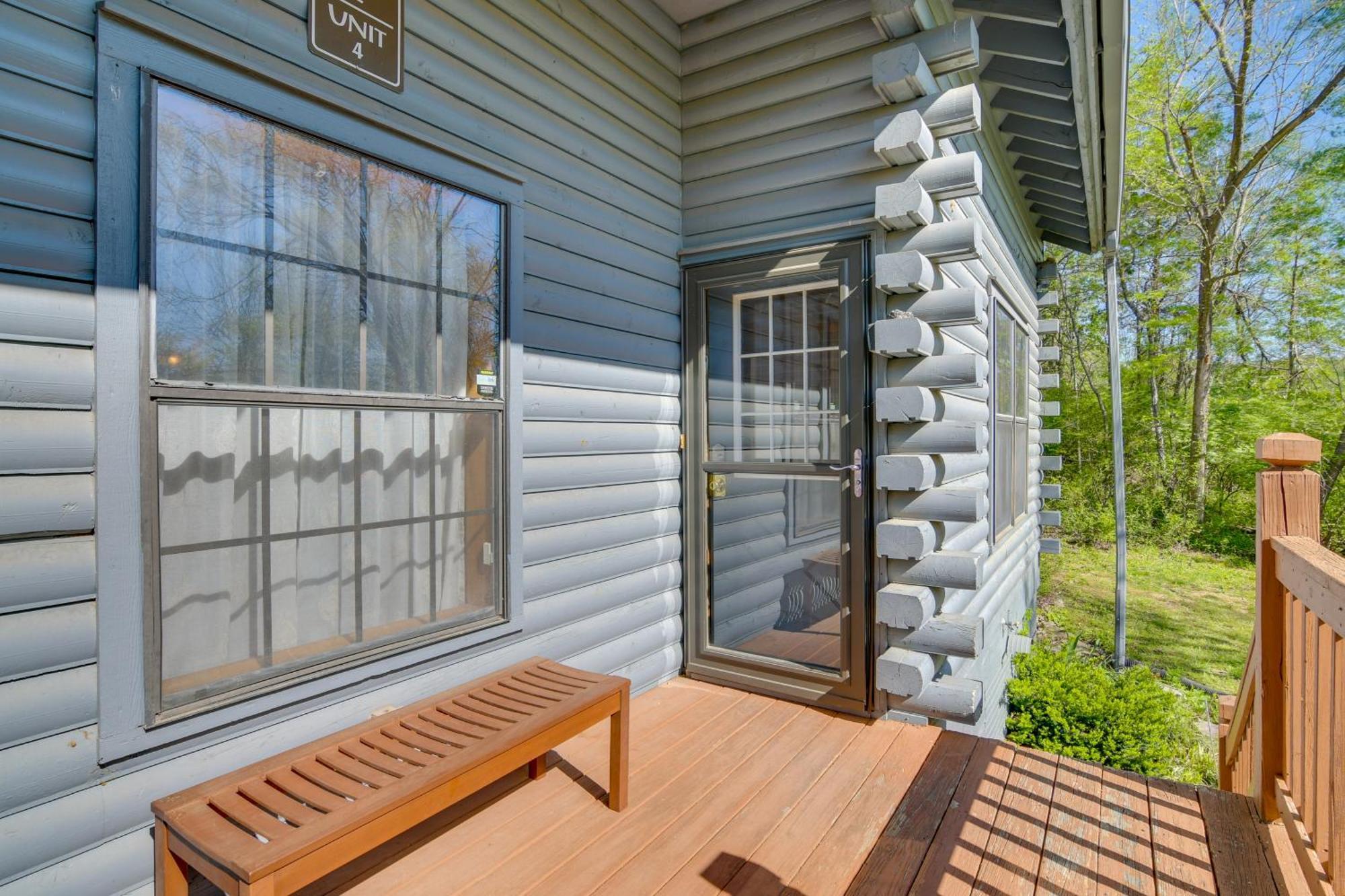 Сasa de vacaciones Charming Getaway With Fireplace And Porch